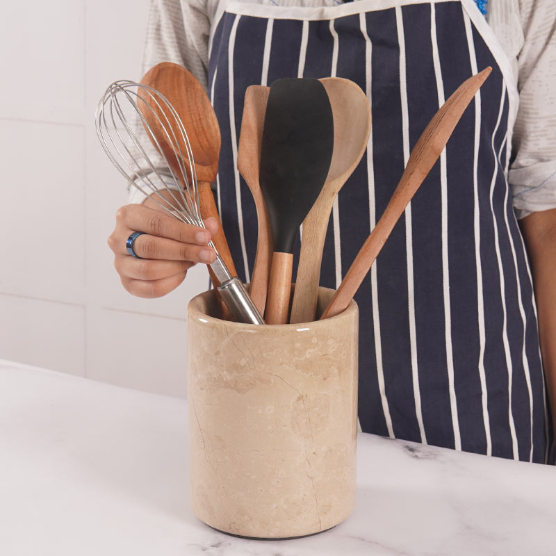 utensil holder, kitchen utensil, kitchen accessories, spoon holder