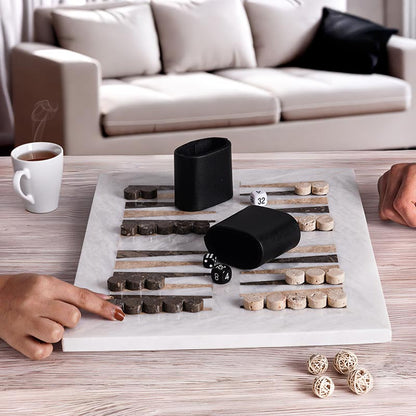 BACKGAMMON