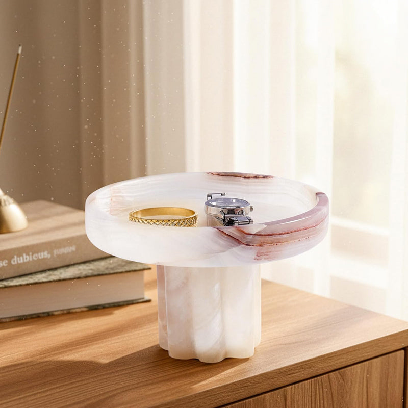 Round Candle Stand With Leg
